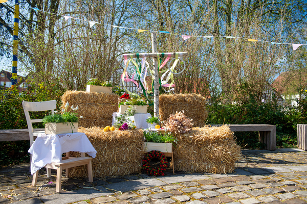 Mittsommer-Markt Gestaltung und Dekoration auf dem Thieplatz